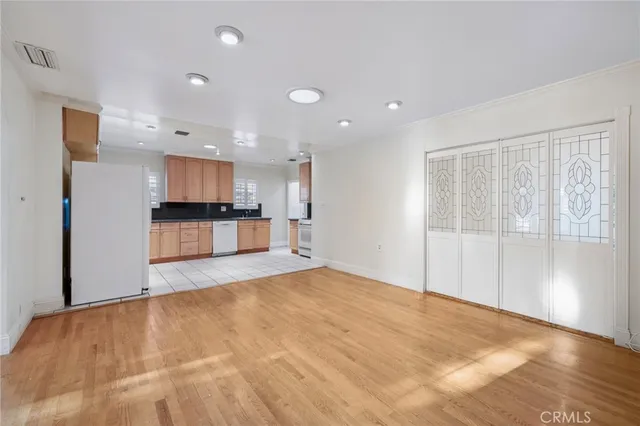 $777,777 | 6542 Zelzah Avenue, Reseda, CA 91335