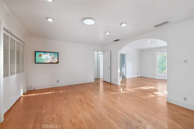 $777,777 | 6542 Zelzah Avenue, Reseda, CA 91335