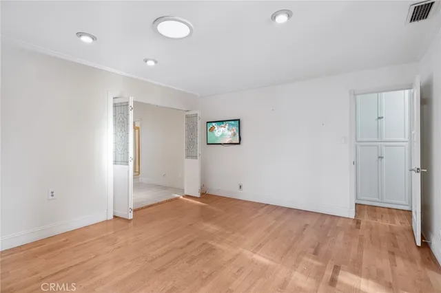 $777,777 | 6542 Zelzah Avenue, Reseda, CA 91335