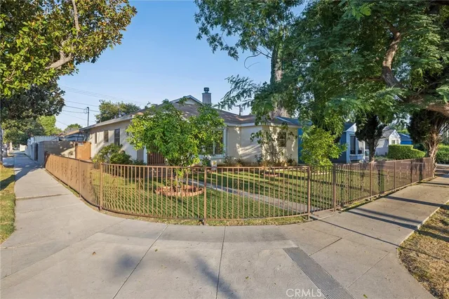 $777,777 | 6542 Zelzah Avenue, Reseda, CA 91335