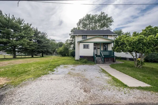 $95,000 | 1533 Wayne Avenue Northeast, Canton, OH 44705