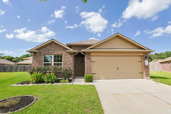 $299,900 | 10146 Shagbark Hickory Court, Tomball, TX 77375