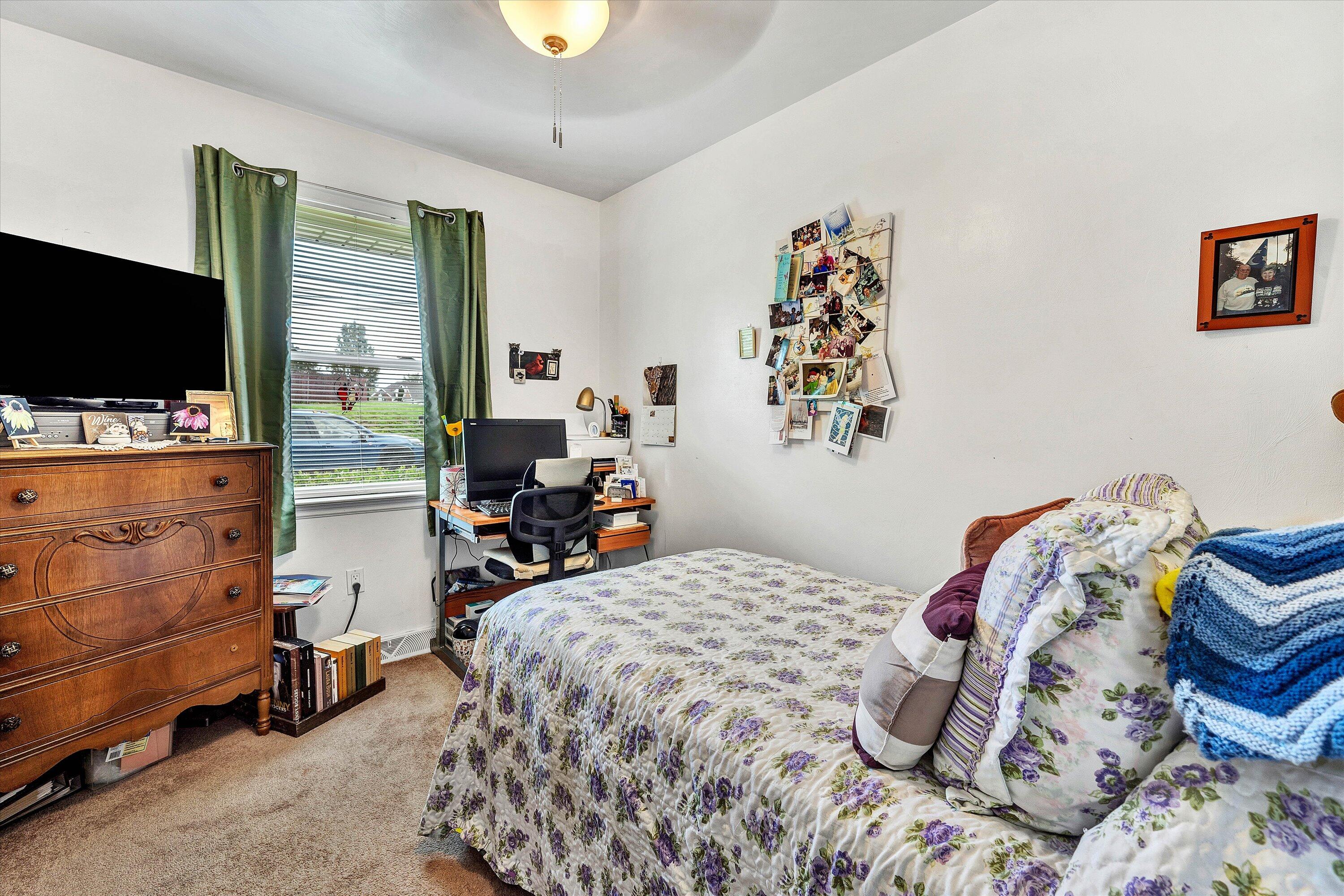 5620 Cove Road Roanoke, VA 24019 - Photo 8 of 23 08-DSC00025