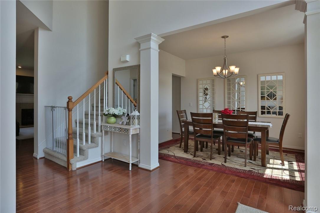 3016 Fantail Court Rochester, MI 48309 - Photo 7 of 25 2B8A8092.jpg