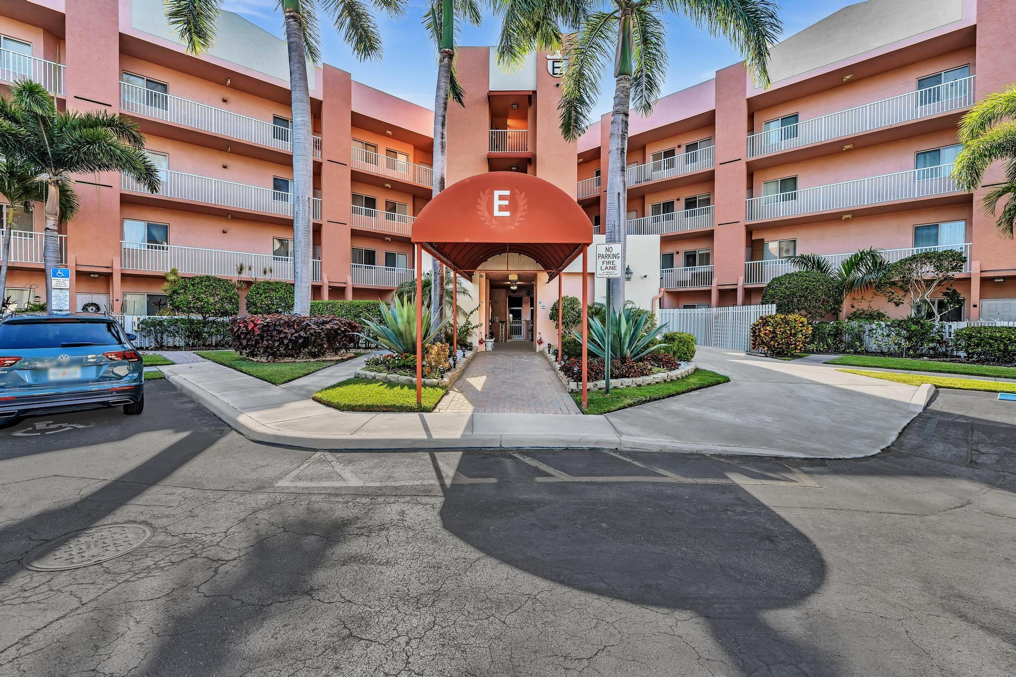 7765 Yardley Drive, Unit 409 Fort Lauderdale, FL 33321 - Photo 2 of 76 Photo 2