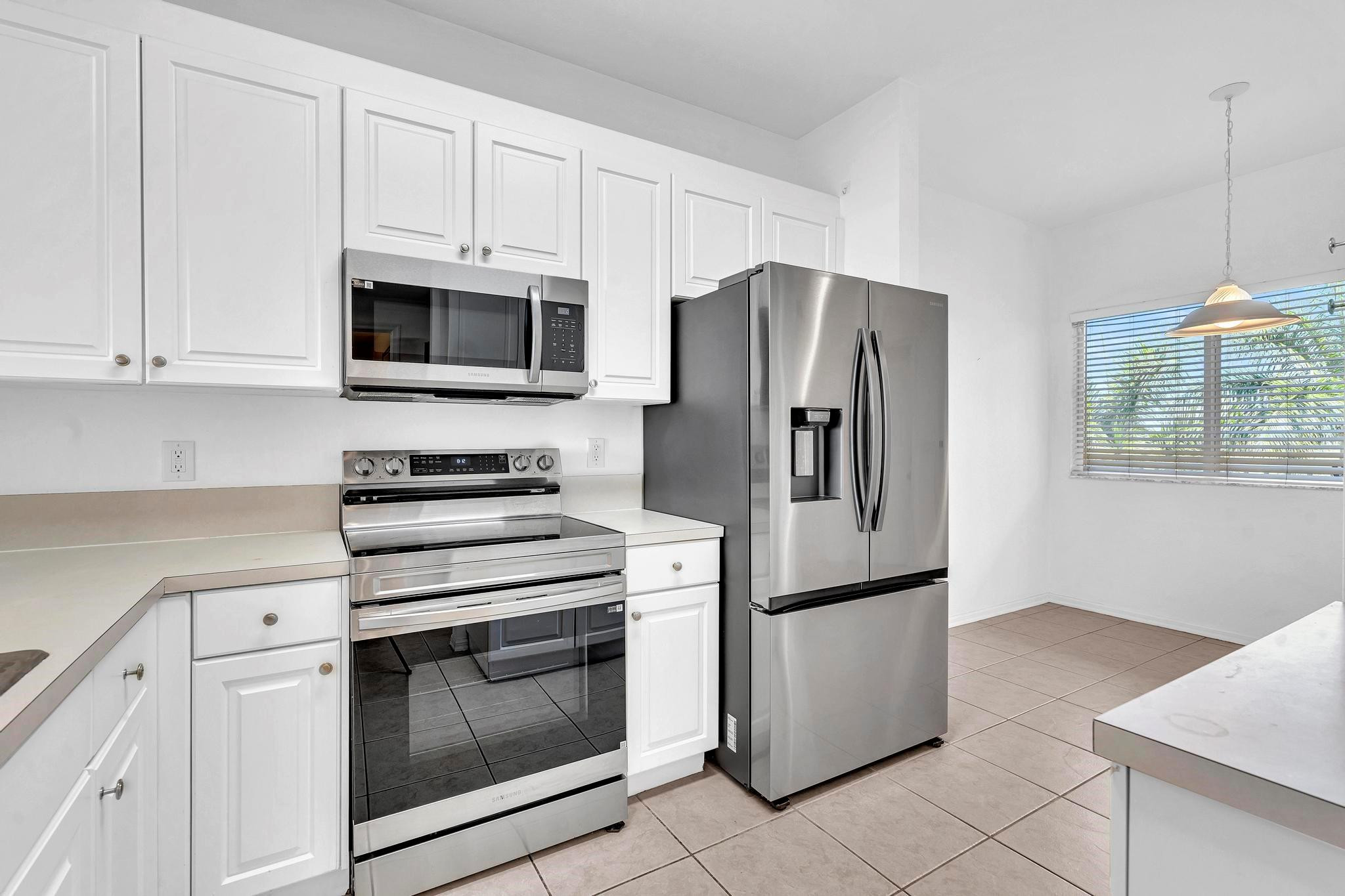 7765 Yardley Drive, Unit 409 Fort Lauderdale, FL 33321 - Photo 6 of 76 Photo 6