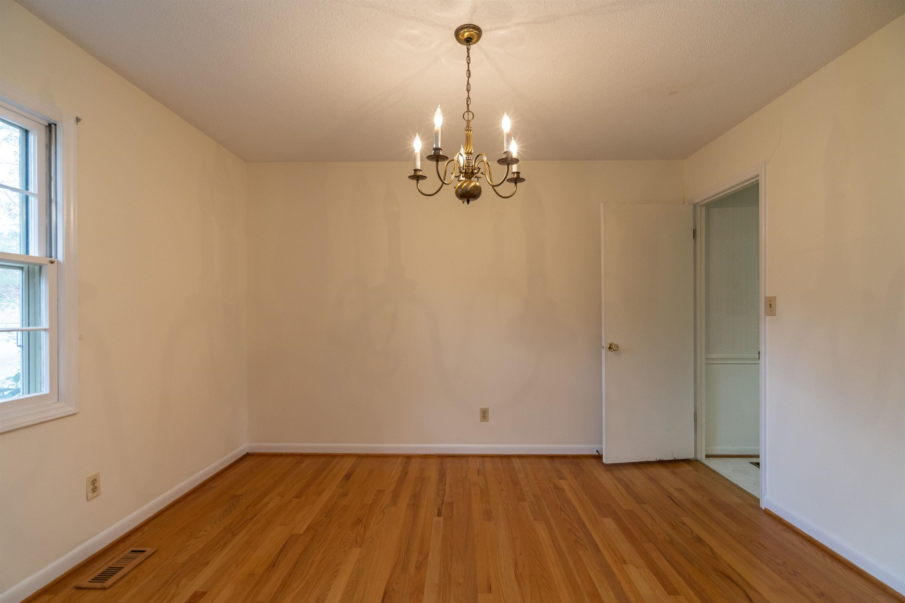 5304 Birch Place Raleigh, NC 27609 - Photo 7 of 30 Photo 7