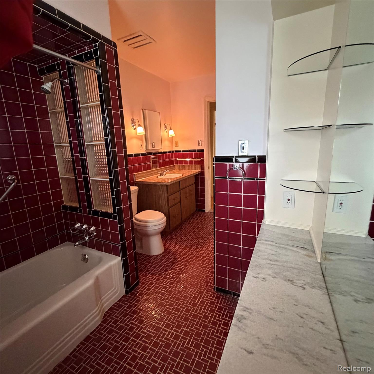 65 Hampton Road Grosse Pointe, MI 48236 - Photo 6 of 21 Full bathroom
