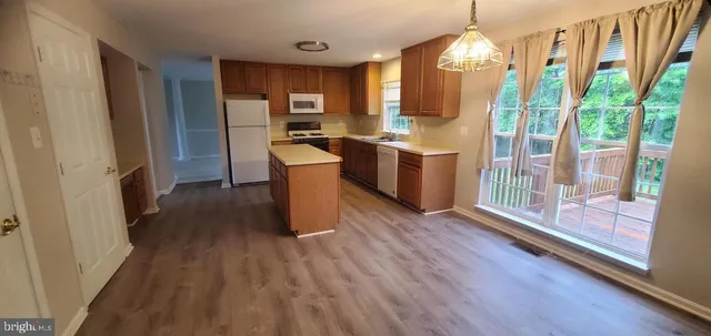 $3,150 | 12969 Queen Chapel Road, Woodbridge, VA 22193