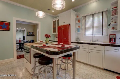 $375,000 | 1015 Lee Avenue, Lafayette, LA 70501