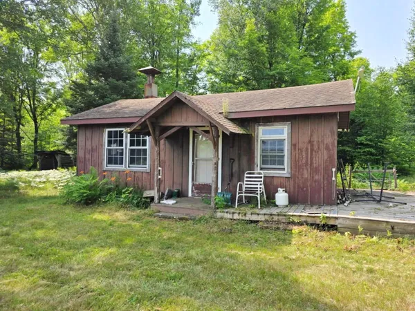 $78,000 | N14219 Newberg Road, Channing, MI 49815