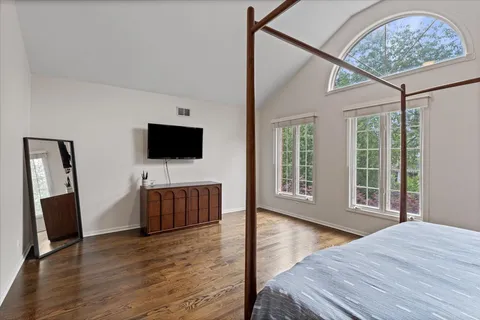 $1,600,000 | 3318 North Claremont Avenue, Chicago, IL 60618