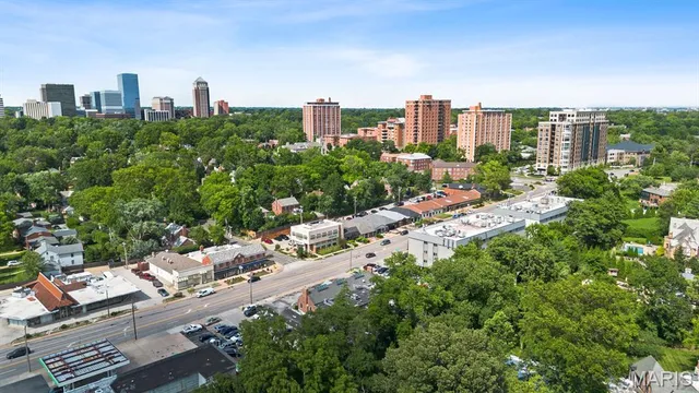 $524,900 | 8027 Sydney Park, Richmond Heights, MO 63117