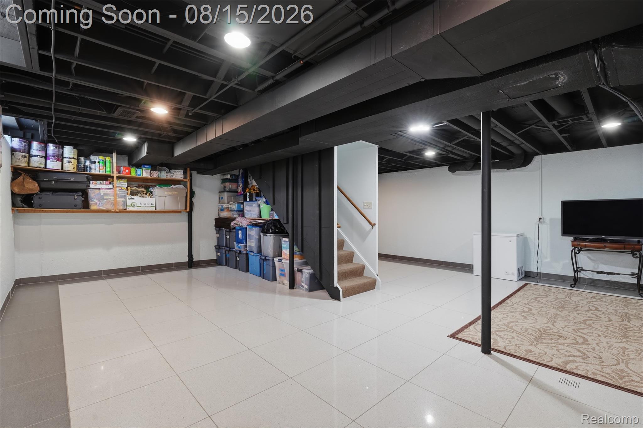 18656 Gill Road Livonia, MI 48152 - Photo 37 of 52 37.jpg