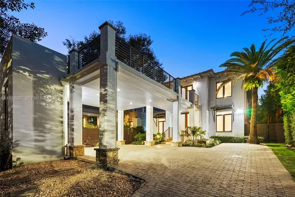 $5,395,000 | 1621 South Bayshore Drive, Miami, FL 33133