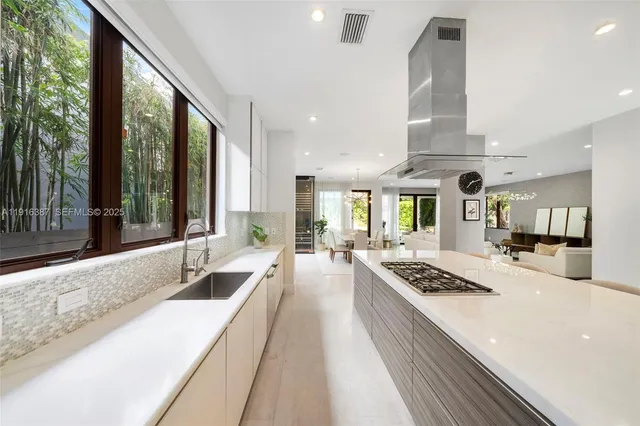 $5,500,000 | 1621 South Bayshore Drive, Miami, FL 33133