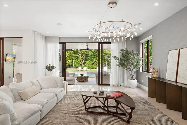 $5,500,000 | 1621 South Bayshore Drive, Miami, FL 33133