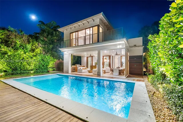 $5,500,000 | 1621 South Bayshore Drive, Miami, FL 33133