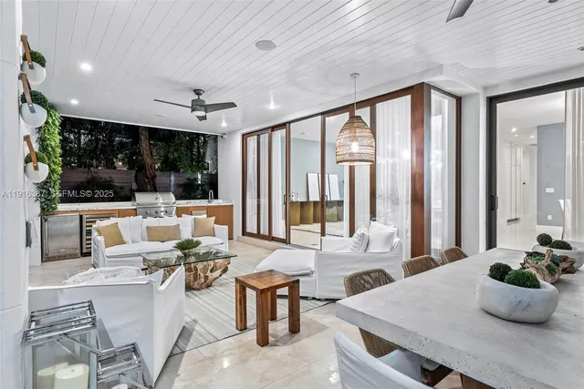 $5,500,000 | 1621 South Bayshore Drive, Miami, FL 33133