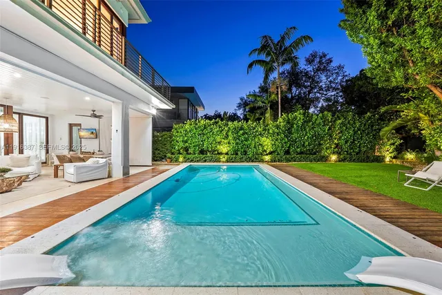 $5,500,000 | 1621 South Bayshore Drive, Miami, FL 33133