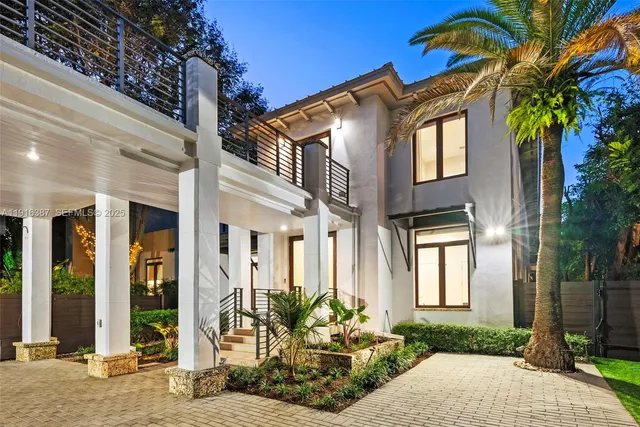 $5,500,000 | 1621 South Bayshore Drive, Miami, FL 33133