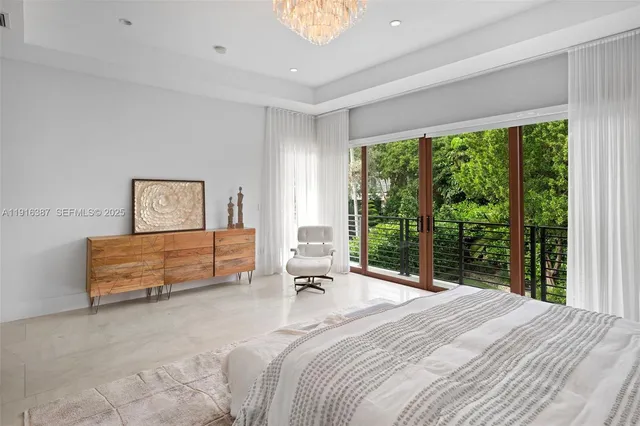 $5,500,000 | 1621 South Bayshore Drive, Miami, FL 33133