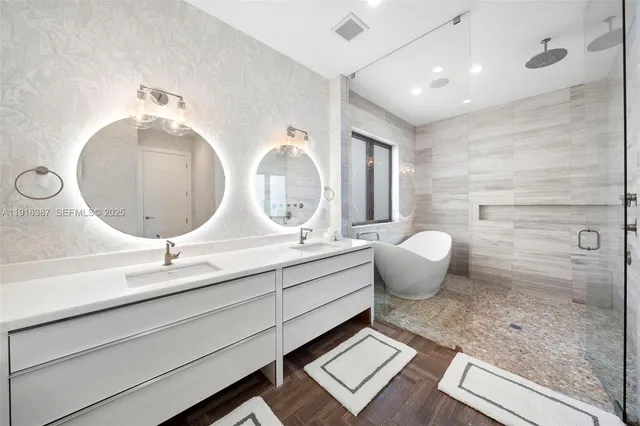 $5,500,000 | 1621 South Bayshore Drive, Miami, FL 33133