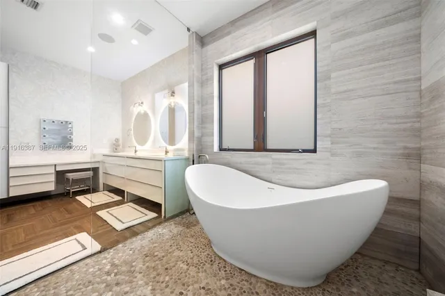 $5,500,000 | 1621 South Bayshore Drive, Miami, FL 33133