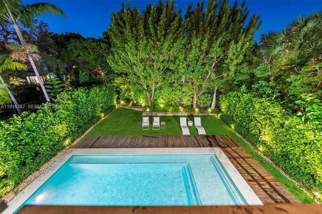 $5,500,000 | 1621 South Bayshore Drive, Miami, FL 33133