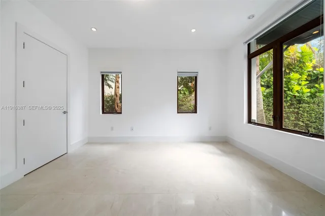 $5,500,000 | 1621 South Bayshore Drive, Miami, FL 33133