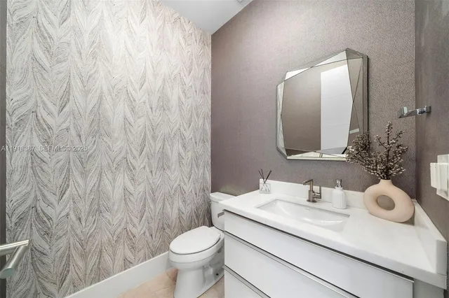 $5,500,000 | 1621 South Bayshore Drive, Miami, FL 33133