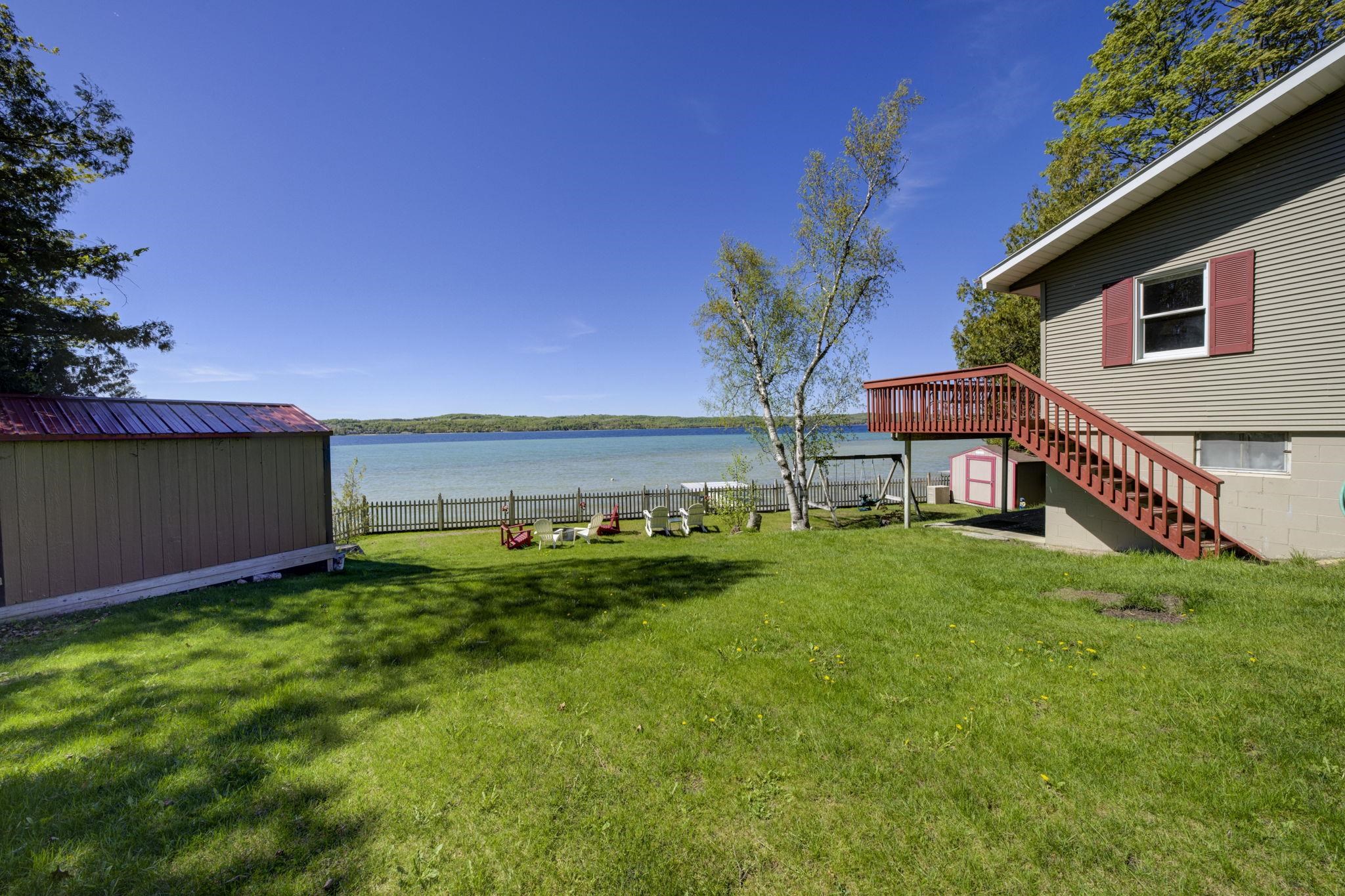 488 South Stony Point Road Suttons Bay, MI 49682 - Photo 31 of 41
