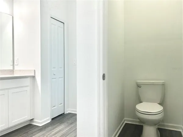 a bathroom with a toilet