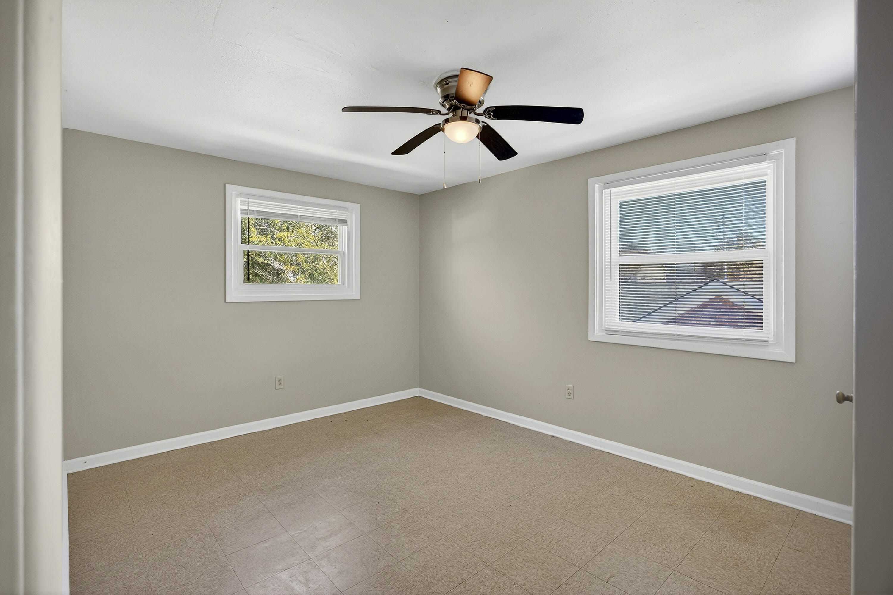 129 Congress Street, Unit B Charleston, SC 29403 - Photo 6 of 13 243A9963
