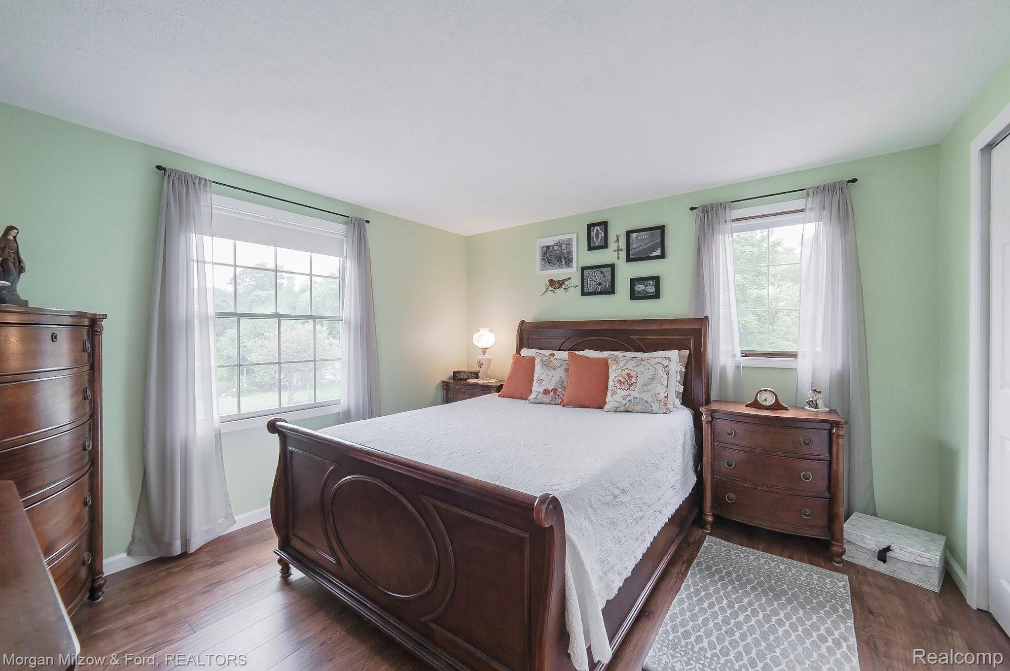 8105 Linden Road Fenton, MI 48430 - Photo 21 of 33 44-DSC_0530.jpg