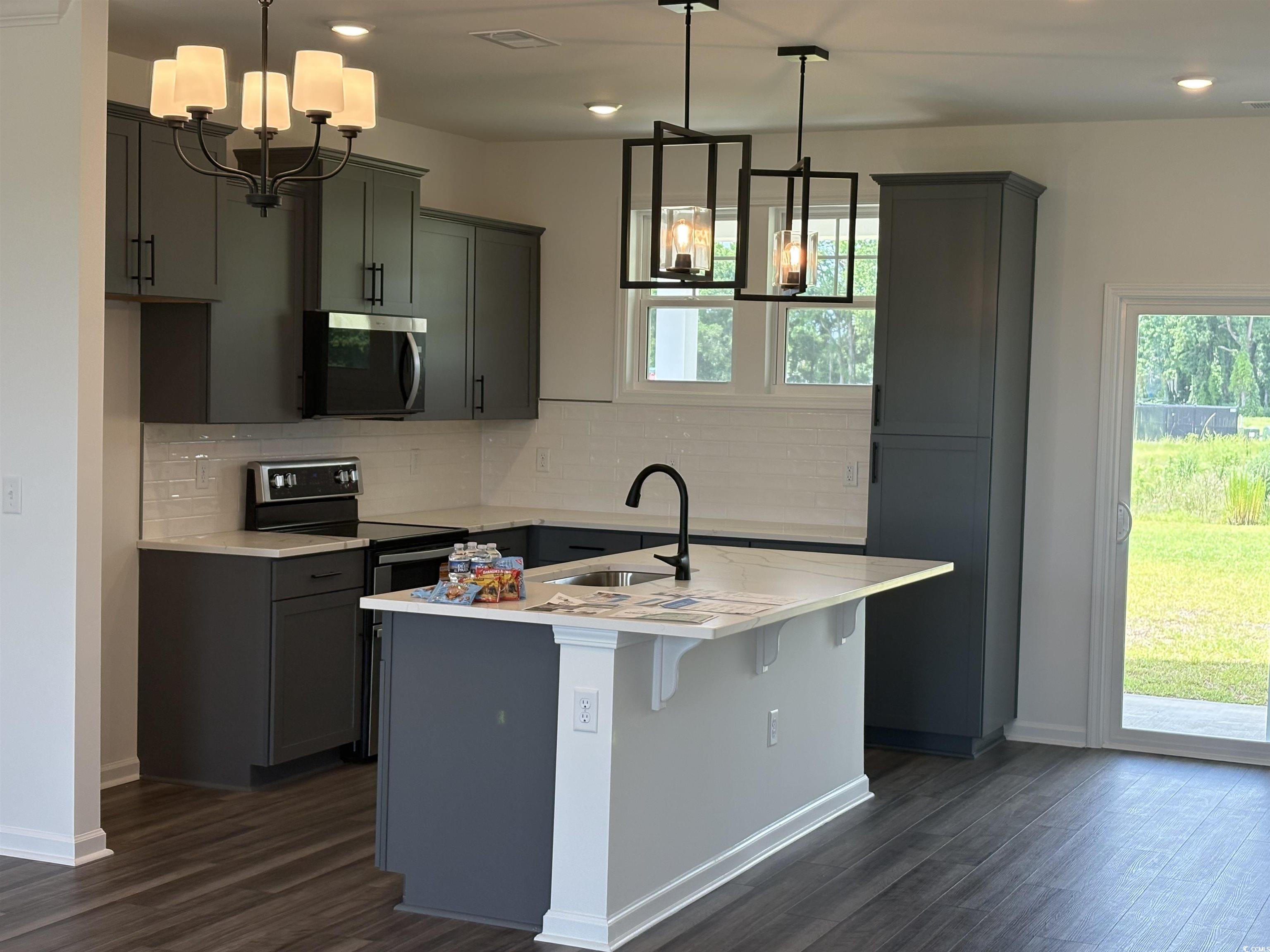 537 Briarfield Loop Conway, SC 29527 - Photo 4 of 15