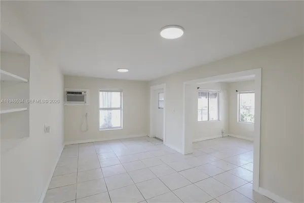 $2,000 | 2250 Northeast 136th Street, North Miami Beach, FL 33181