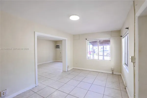 $2,000 | 2250 Northeast 136th Street, North Miami Beach, FL 33181