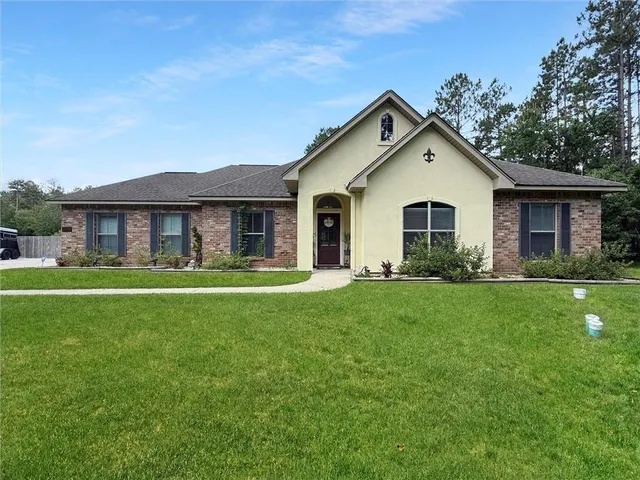 $409,900 | 201 Stephanie Lane, Covington, LA 70435