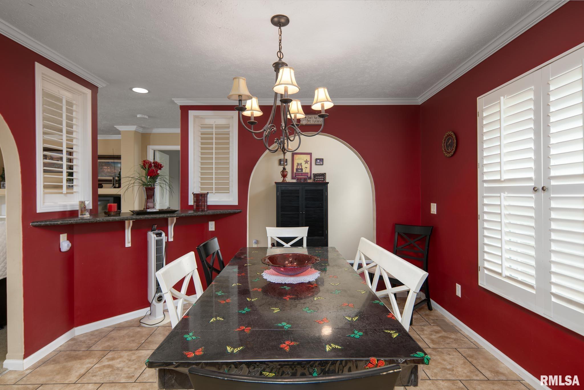 1645 Indian Point Road Vienna, IL 62995 - Photo 12 of 40