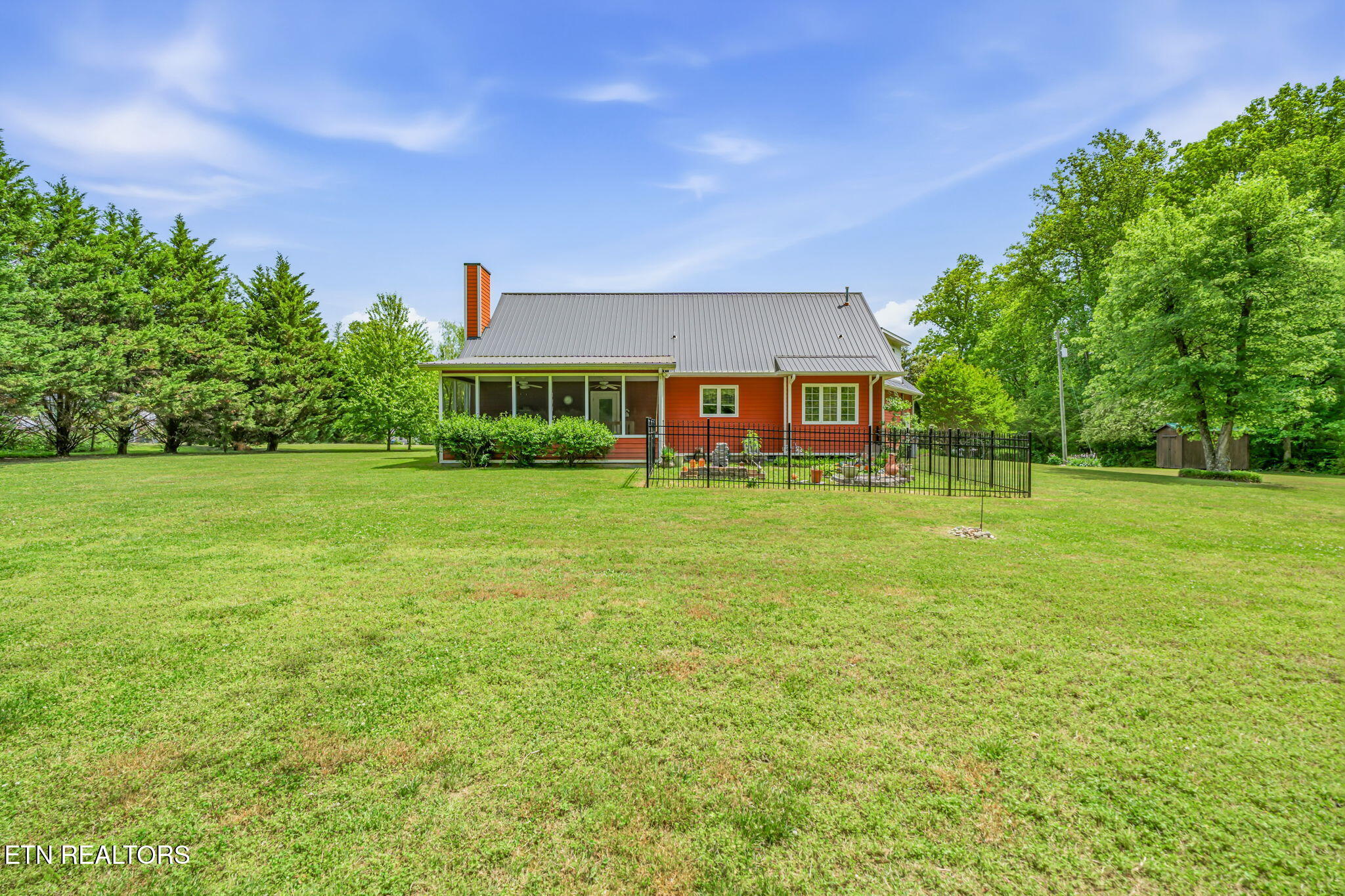141 Cumberland Road Oliver Springs, TN 37840 - Photo 38 of 44 40-web-or-mls-141 Cumberland Road-41