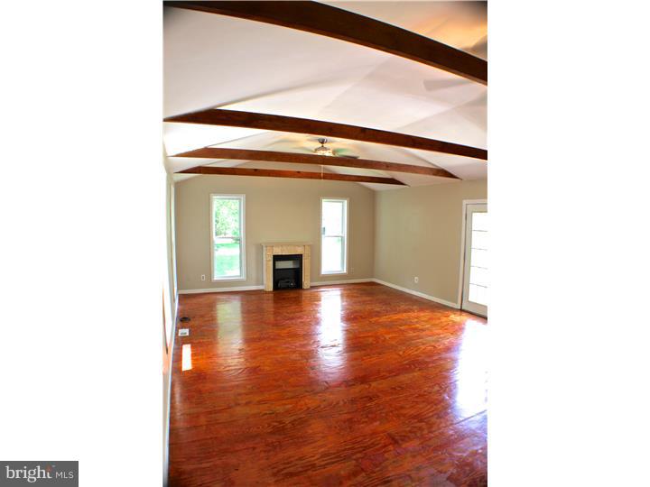 131 Colin Road Williamstown, NJ 08094 - Photo 3 of 15 Gallery Image 3