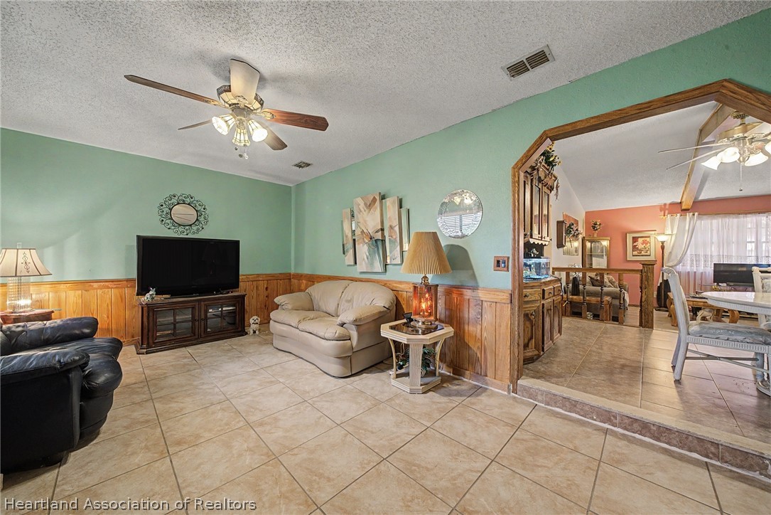 2020 North Torrington Road Avon Park, FL 33825 - Photo 9 of 24
