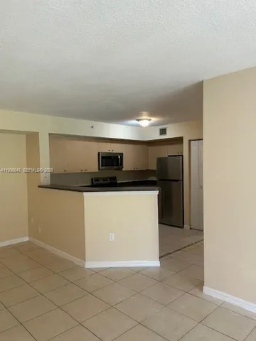 $2,000 | 4021 San Marino Boulevard, Unit 107, West Palm Beach, FL 33409