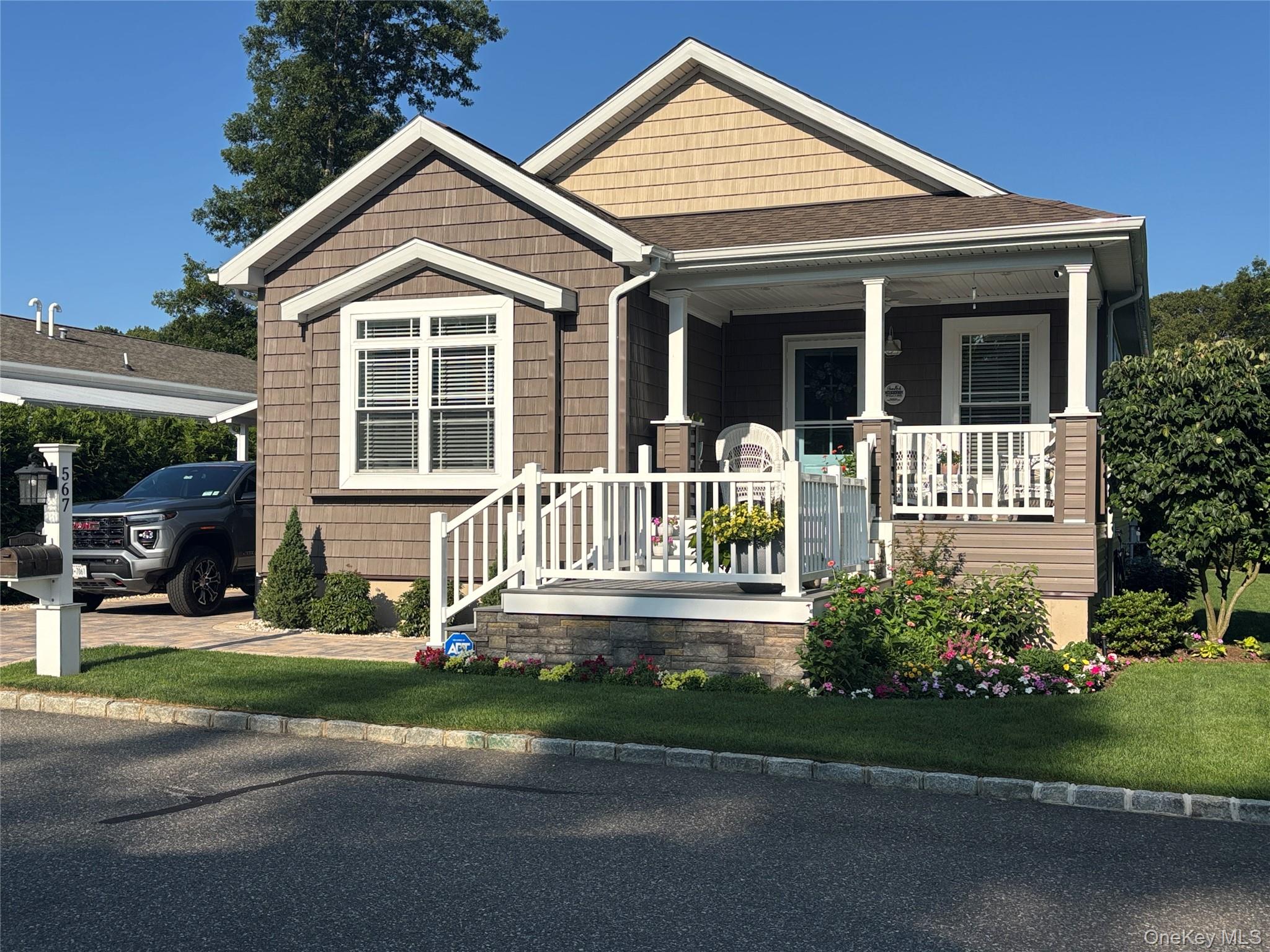 1661 Old Country Road, Unit 567 Riverhead, NY 11901 - Photo 2 of 50