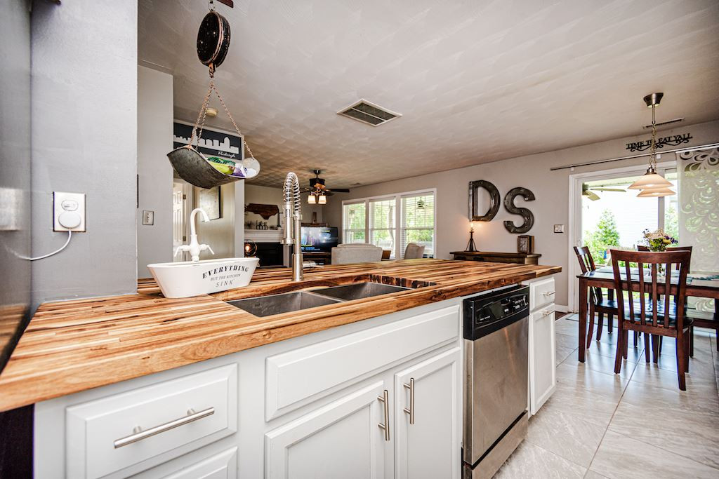 4000 Hopper Street Raleigh, NC 27616 - Photo 8 of 30 Kitchen