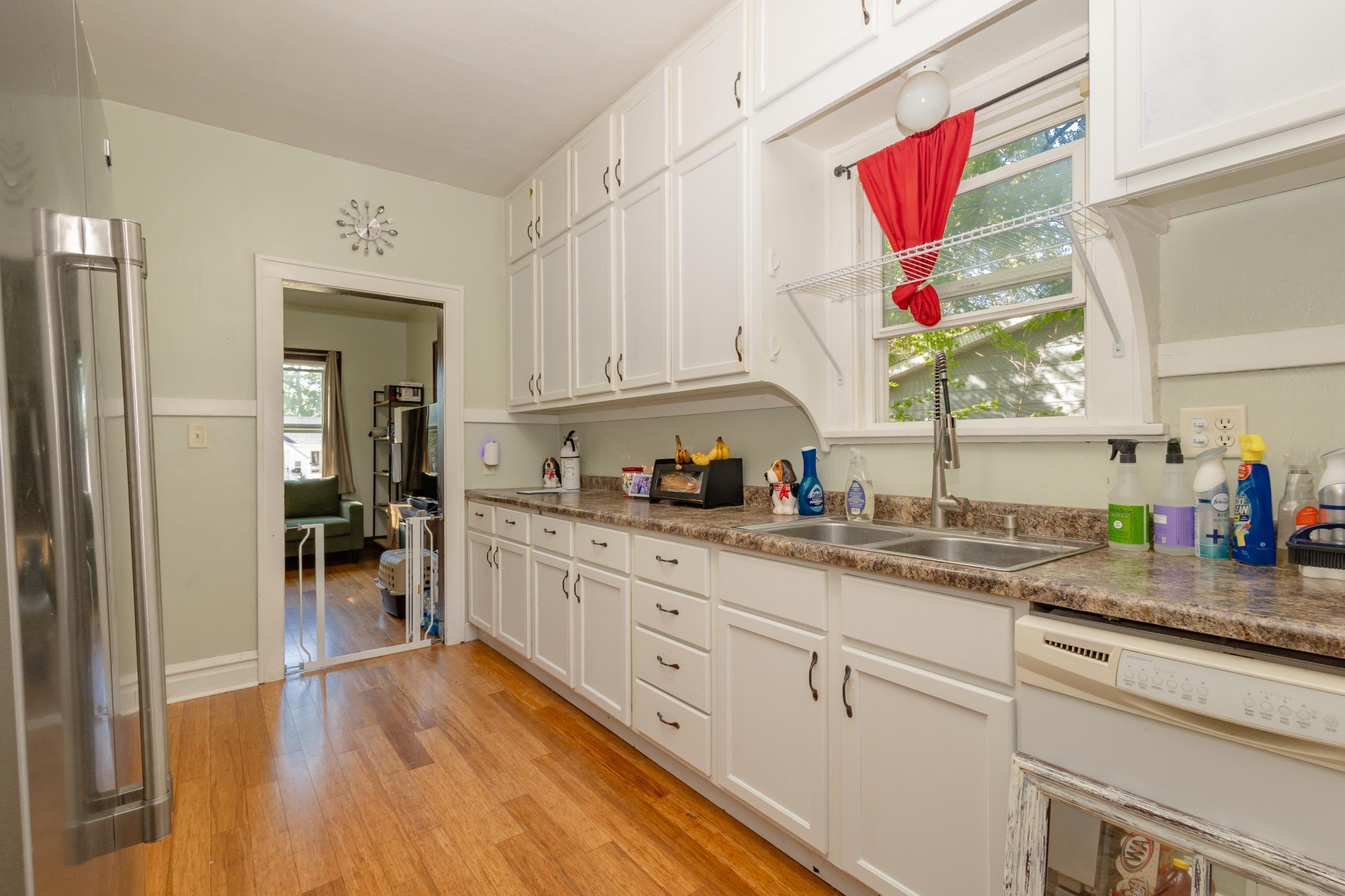 1017 Hawthorne Street Alexandria, MN 56308 - Photo 9 of 27