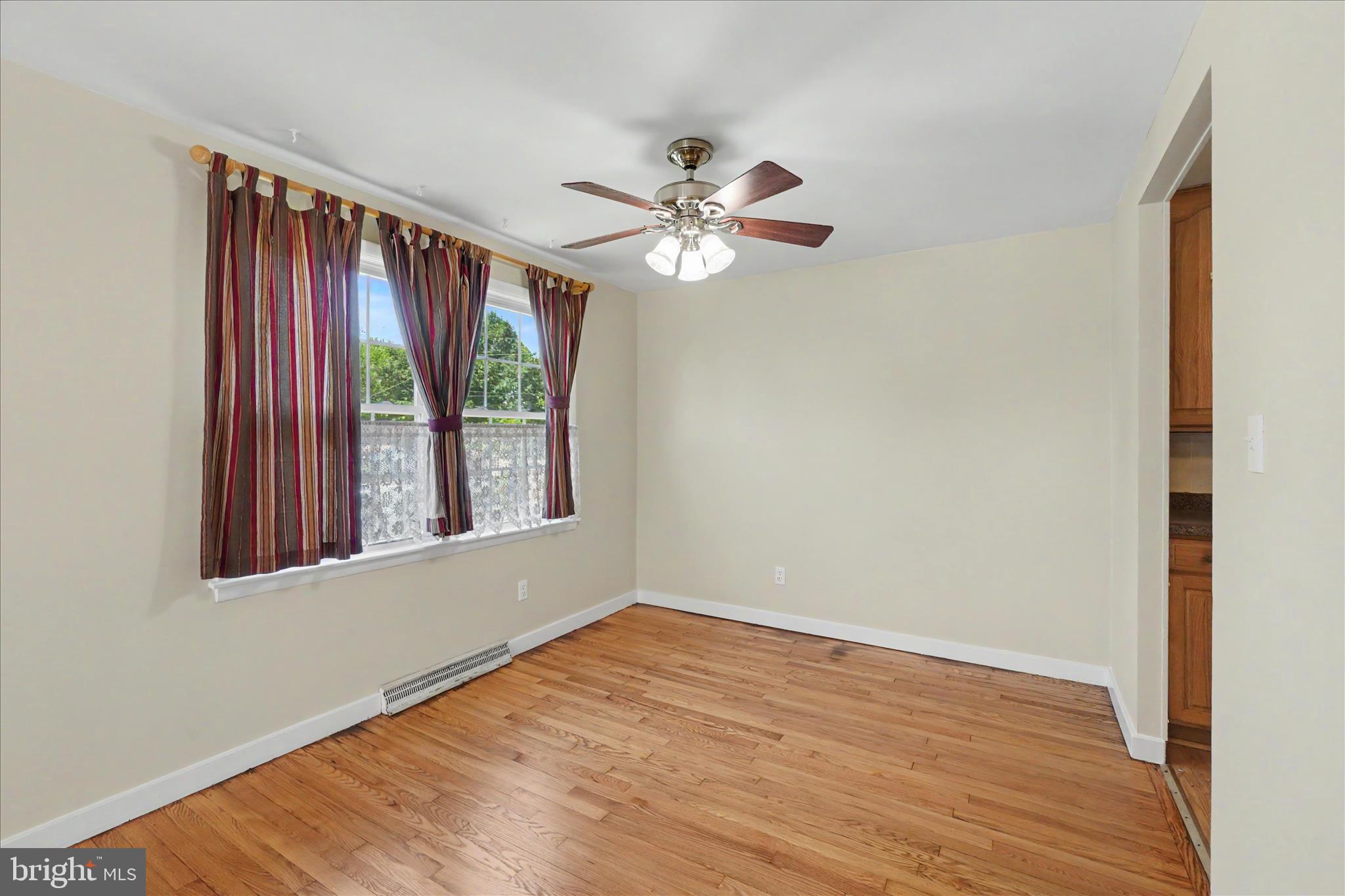 2447 Princeton Road York, PA 17402 - Photo 6 of 26 Gallery Image 6