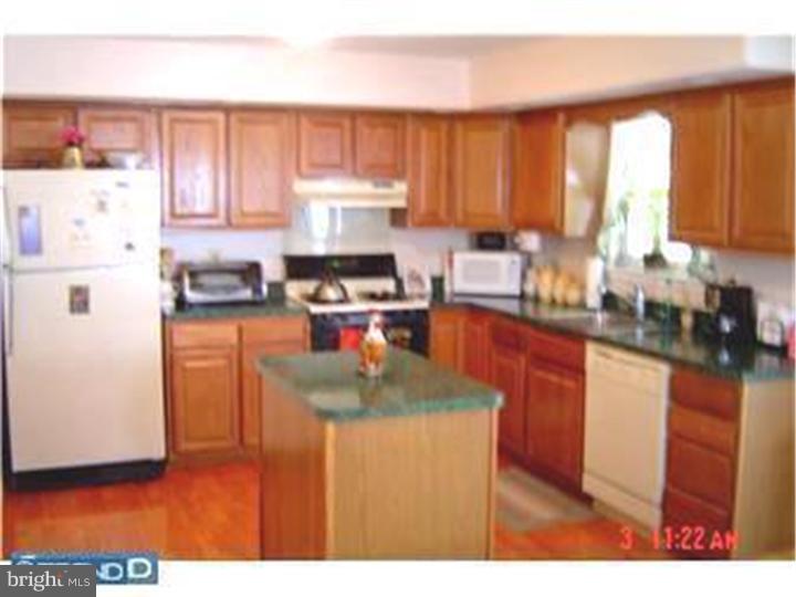 397 Hillside Road Ridley Park, PA 19078 - Photo 4 of 9