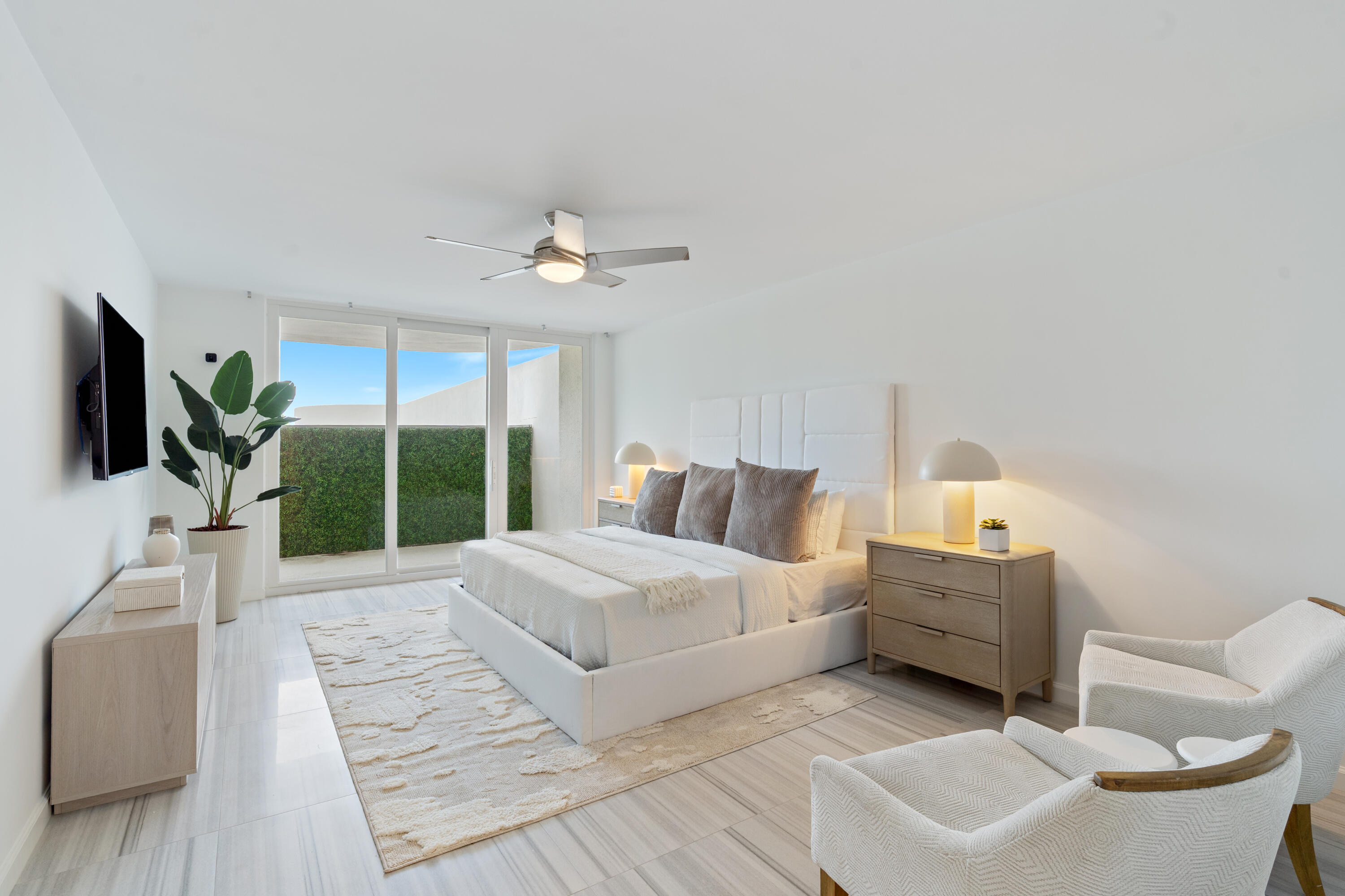 350 South Ocean Boulevard, Unit 1B Boca Raton, FL 33432 - Photo 11 of 26 Primary1